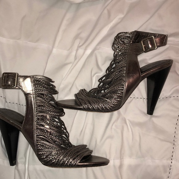 Vince Camuto Adita heels - Picture 2 of 7